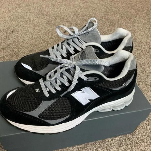 New Balance 2002r Gore-tex size 9 - Picture 4 of 8